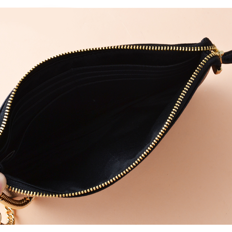 Coach Large Wristlet Chain Strap Black Averand