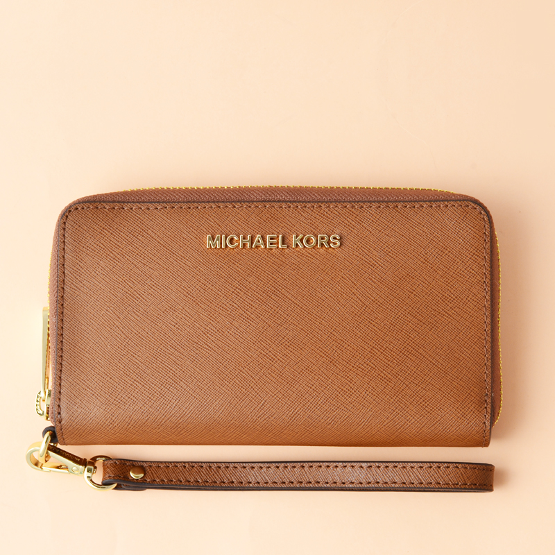 Michael kors jet set travel large flat multifunction phone case hotsell
