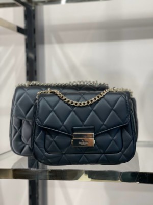 <b>RM 798</b> Deposit RM 400