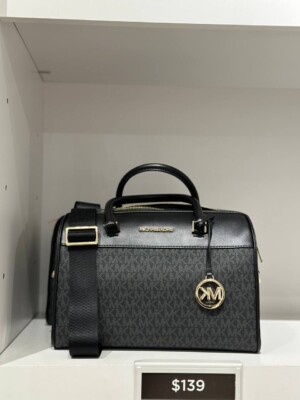 <b>RM 679</b> Deposit RM 340