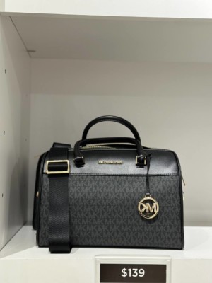 <b>RM 679</b> Deposit RM 340