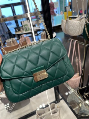 <b>RM 798</b> Deposit RM 400