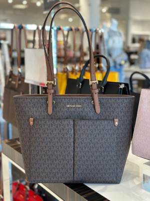 <b>RM 649</b> Deposit RM 320